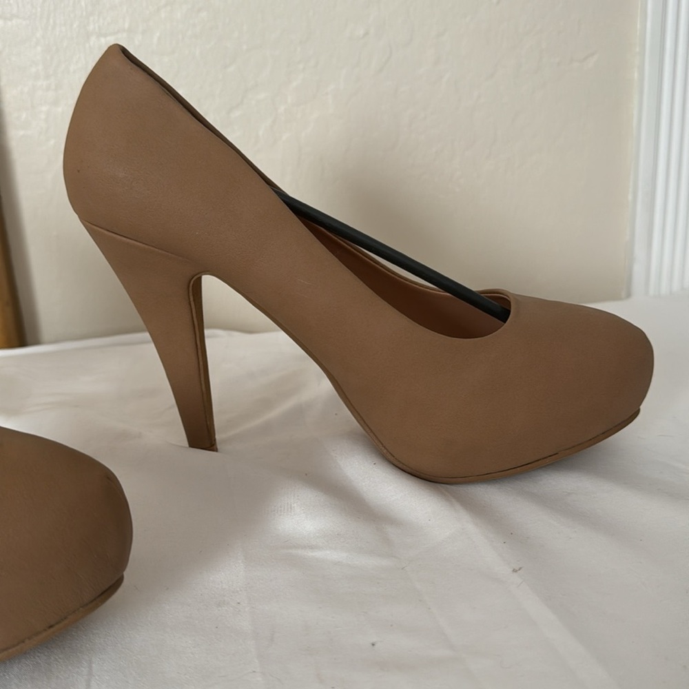 TOP Moda Size 9 heels - Picture 3 of 7